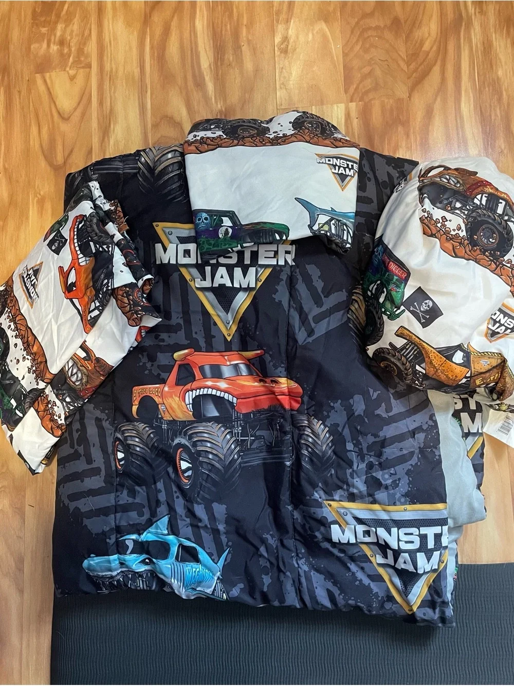 Monster Jam Kids Black Comforter Set with Colorful Trucks